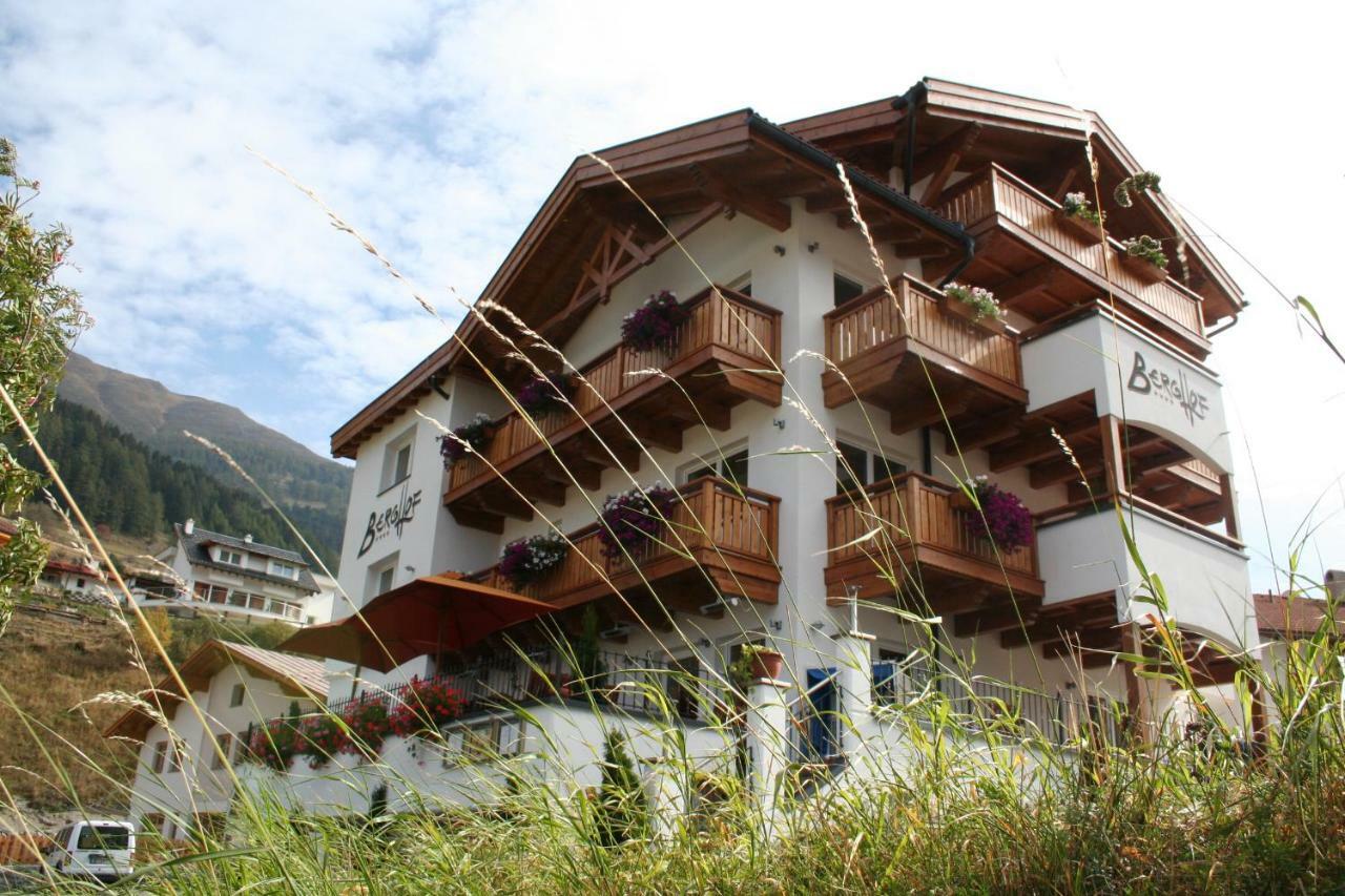 Hotel Berghof Nauders Exterior foto
